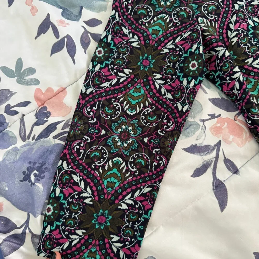 🔥 4 for $20 DEAL 🔥Van Heusen Women’s Blouse M Multicolor Floral